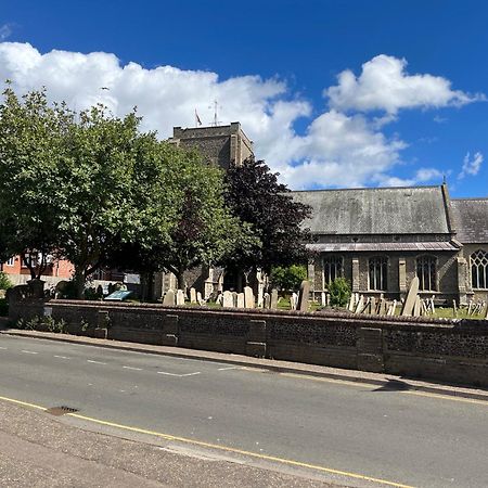 Large 2-Bed House Derbyshire Off Chatsworth Rd Честерфилд Экстерьер фото
