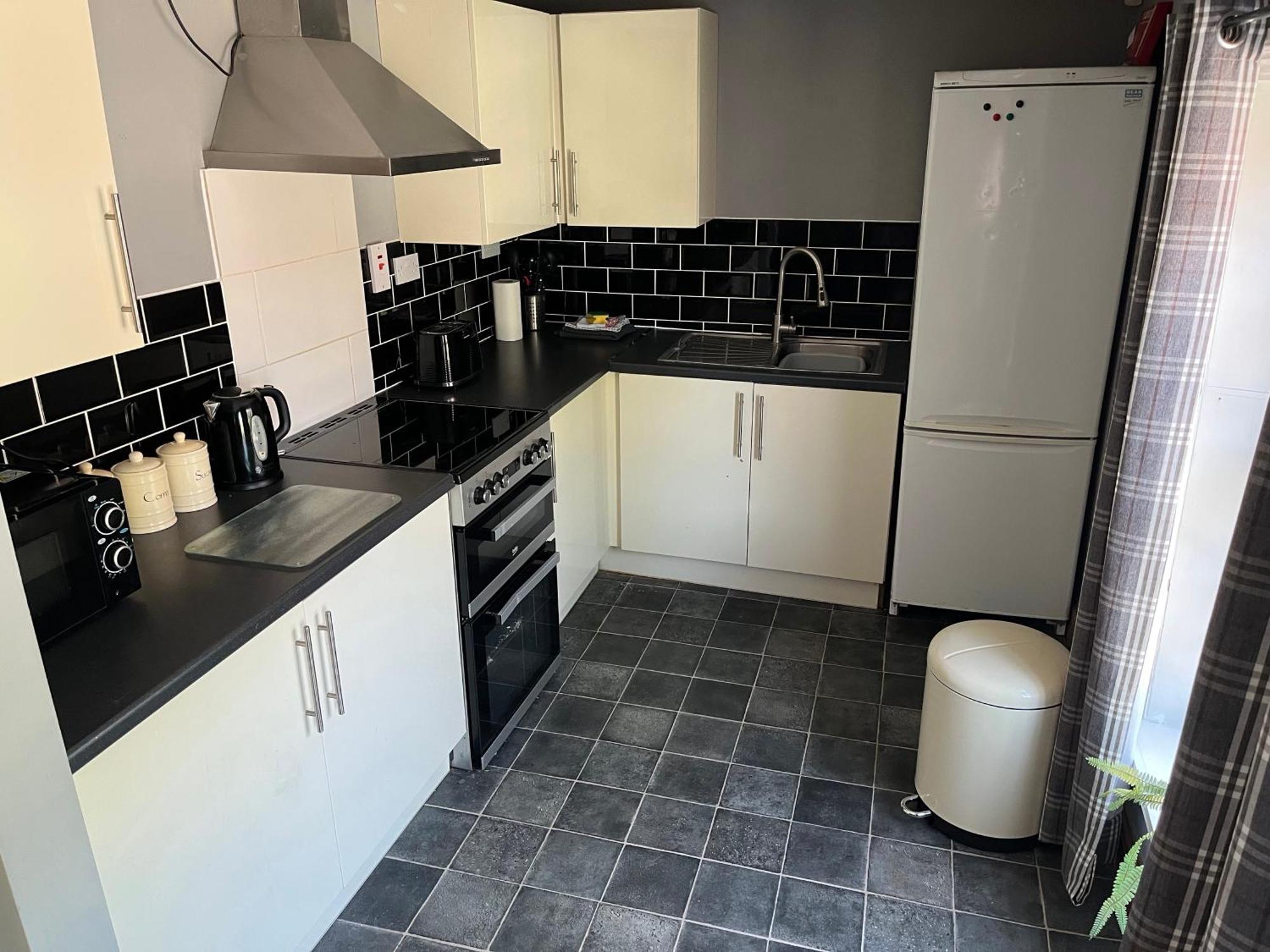 Large 2-Bed House Derbyshire Off Chatsworth Rd Честерфилд Экстерьер фото