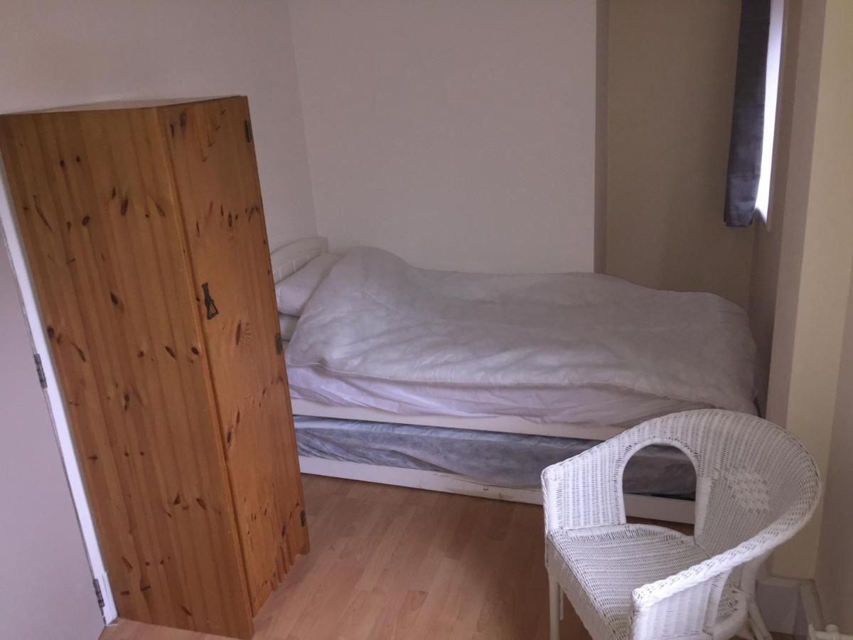 Large 2-Bed House Derbyshire Off Chatsworth Rd Честерфилд Экстерьер фото