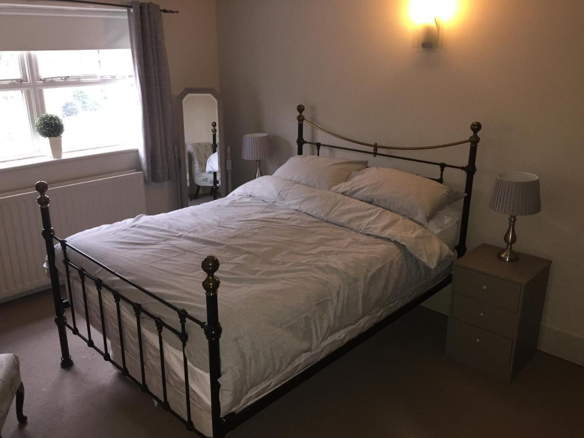 Large 2-Bed House Derbyshire Off Chatsworth Rd Честерфилд Экстерьер фото